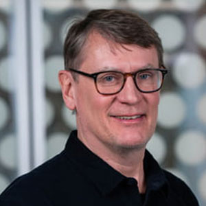 Headshot of Professor Thomas Tufte