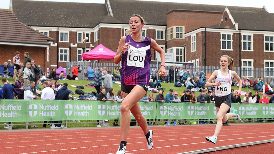 Jessica Judd runs in the 1500m. 